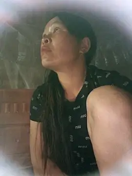 chipu06 online show from April 19, 2026, 2:51 pm