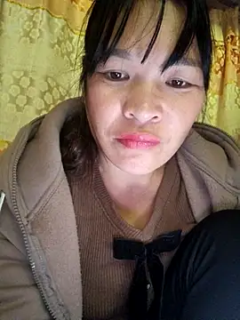 chipu06 online show from December 2, 2025, 2:01 am