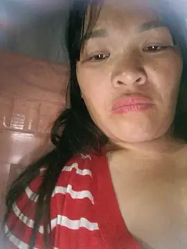 chipu06 online show from February 15, 2026, 7:57 pm