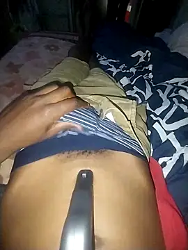 loVbRo1 online show from December 22, 2025, 5:02 pm