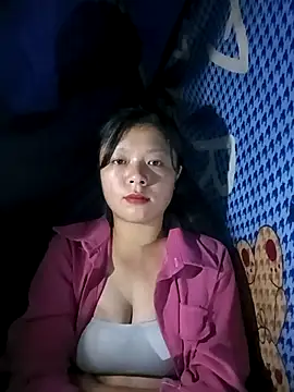 lisa-bae00 online show from November 15, 2025, 10:41 am