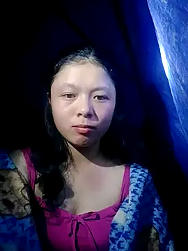 lisa-bae00 online show from November 3, 2025, 10:19 am