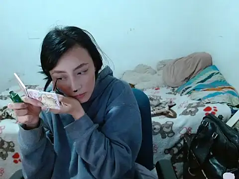 Snapshot of fresita_streamer chatting on October 31, 2025, 5:04 am fresita streamer online show from October 31, 2025, 5:04 am