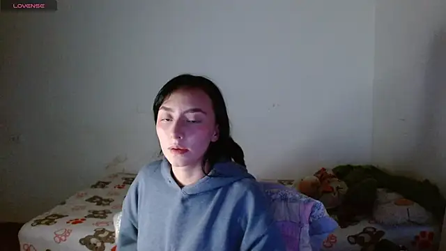 Snapshot of fresita_streamer chatting on November 1, 2025, 5:03 am fresita streamer online show from November 1, 2025, 5:03 am