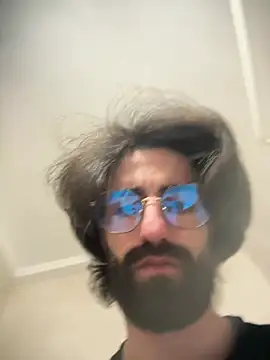 Snapshot of Paapii1098 chatting on February 15, 2026, 11:58 pm Paapii1098 online show from February 15, 2026, 11:58 pm