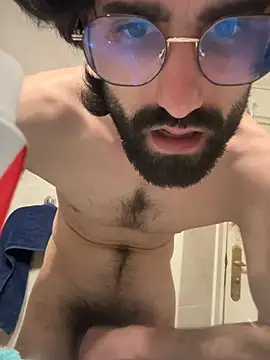 Snapshot of Paapii1098 chatting on February 10, 2026, 1:15 am Paapii1098 online show from February 10, 2026, 1:15 am