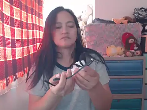 Kinkybela2025 online show from February 16, 2026, 12:53 am