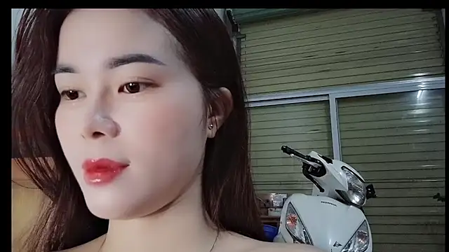 Snapshot of Family-Lovee chatting on February 7, 2026, 7:55 pm Family-Lovee online show from February 7, 2026, 7:55 pm