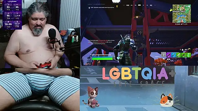 Snapshot of geekycastillo chatting on October 28, 2025, 3:40 am geekycastillo online show from October 28, 2025, 3:40 am