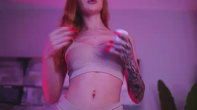 Snapshot of LaraSynn chatting on February 11, 2026, 3:17 am LaraSynn online show from February 11, 2026, 3:17 am