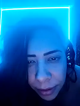 YANKERAPUNZEL online show from November 1, 2025, 7:13 am