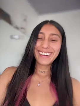 Violeet-Smith online show from March 21, 2026, 3:16 pm