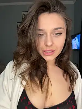 Snapshot of ScarletSi chatting on April 4, 2026, 8:48 pm ScarletSi online show from April 4, 2026, 8:48 pm