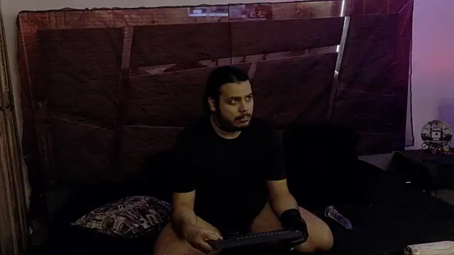 Snapshot of DemienMdivani chatting on November 20, 2025, 5:19 am DemienMdivani online show from November 20, 2025, 5:19 am