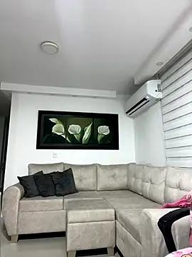 isa p online show from November 11, 2025, 4:40 am