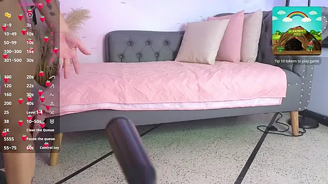 Snapshot of gracehall_1 chatting on December 5, 2025, 7:23 pm gracehall 1 online show from December 5, 2025, 7:23 pm