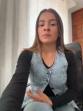 Talia Bonet online show from March 27, 2026, 4:19 pm