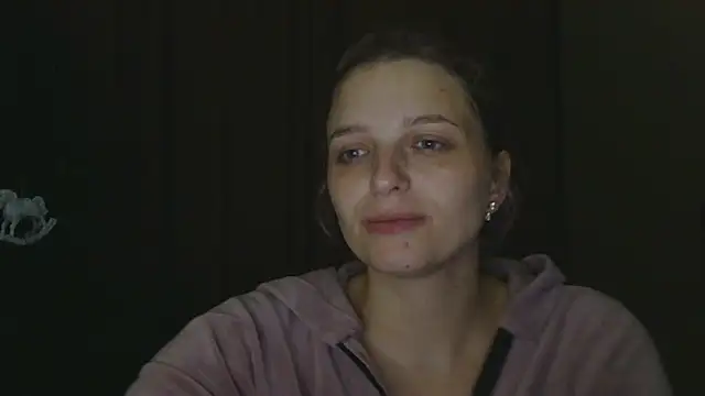 ElisSky301 online show from December 14, 2025, 9:20 pm