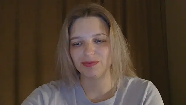 ElisSky301 online show from April 29, 2026, 7:53 pm