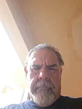 Snapshot of pena633 chatting on February 8, 2026, 1:47 am pena633 online show from February 8, 2026, 1:47 am