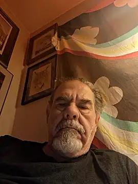 Snapshot of pena633 chatting on January 18, 2026, 7:56 am pena633 online show from January 18, 2026, 7:56 am