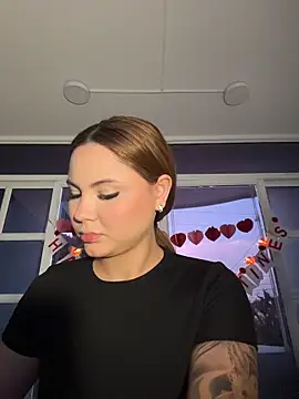 Beella1  online show from February 13, 2026, 12:05 pm