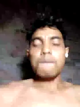 Snapshot of Erikilham99 chatting on October 20, 2025, 9:48 pm Erikilham99 online show from October 20, 2025, 9:48 pm