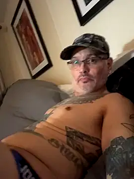 D13ON3L online show from November 10, 2025, 11:21 pm