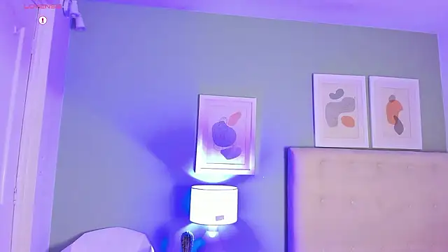 ApoloRicci online show from February 25, 2026, 8:30 pm