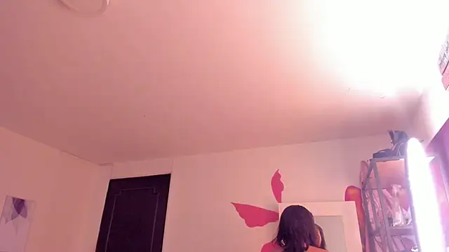 YariRose online show from March 25, 2026, 2:27 pm