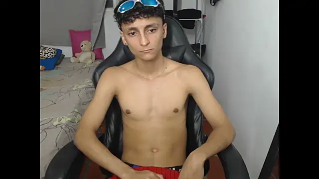 Alejandro Cutee online show from November 8, 2025, 3:21 am