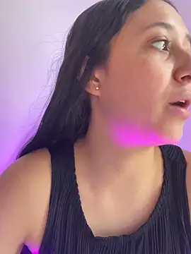 Snapshot of kittymonroe1 chatting on February 6, 2026, 6:26 pm kittymonroe1 online show from February 6, 2026, 6:26 pm