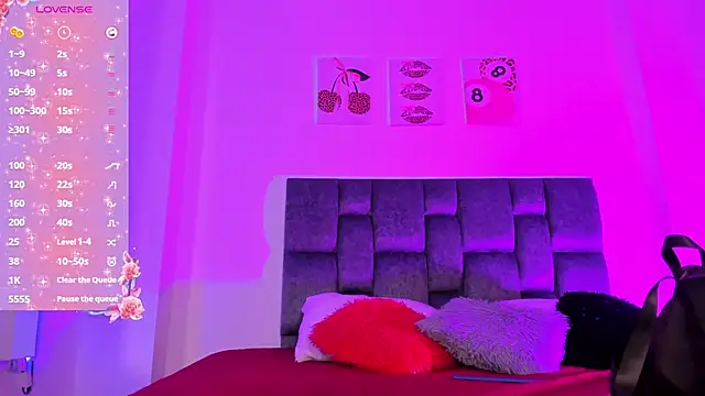 Snapshot of kittymonroe1 chatting on March 2, 2026, 6:04 pm kittymonroe1 online show from March 2, 2026, 6:04 pm