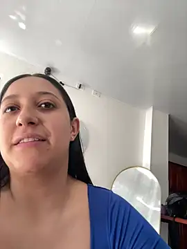 Snapshot of kittymonroe1 chatting on January 18, 2026, 5:49 pm kittymonroe1 online show from January 18, 2026, 5:49 pm