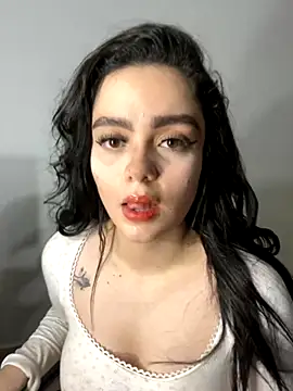 Selena Roa online show from November 15, 2025, 12:47 am