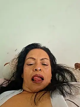 Snapshot of viviana-sexi chatting on June 24, 2026, 1:53 pm viviana-sexi online show from June 24, 2026, 1:53 pm