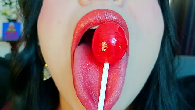 Snapshot of mia_roux1 chatting on February 13, 2026, 9:59 pm mia roux1 online show from February 13, 2026, 9:59 pm