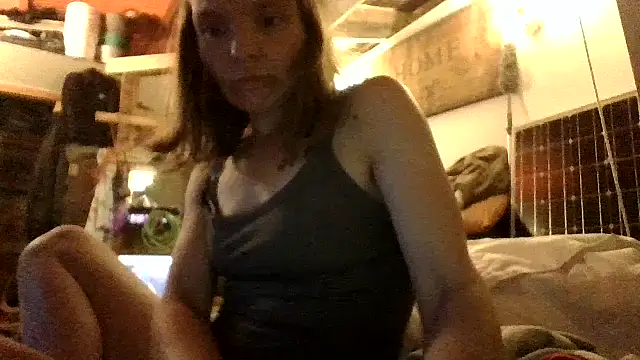 smoothkFire online show from July 24, 2026, 7:04 am