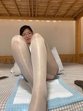 Snapshot of Nlen_baby chatting on January 16, 2026, 6:23 pm Nlen baby online show from January 16, 2026, 6:23 pm