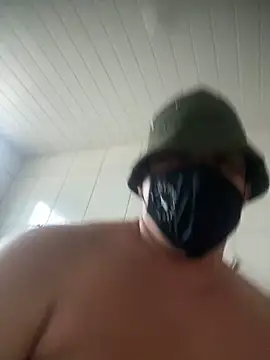 Snapshot of Bkackmamba chatting on December 15, 2025, 4:35 pm Bkackmamba online show from December 15, 2025, 4:35 pm