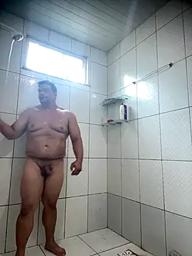 Snapshot of Bkackmamba chatting on December 18, 2025, 5:28 pm Bkackmamba online show from December 18, 2025, 5:28 pm