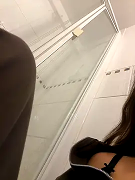 Gia Atkinson online show from October 26, 2025, 8:20 pm