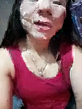 -Lanaa- online show from November 24, 2025, 8:09 pm