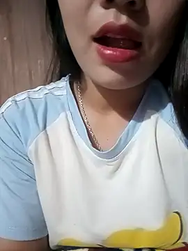 -Lanaa- online show from November 4, 2025, 7:39 pm