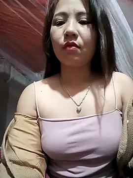 -Lanaa- online show from December 17, 2025, 9:20 pm