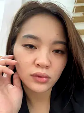 helo-kitty online show from November 3, 2025, 4:17 am