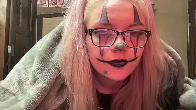 Snapshot of lostinherwonderland chatting on October 25, 2025, 7:29 am lostinherwonderland online show from October 25, 2025, 7:29 am