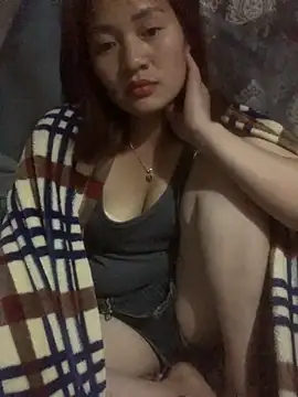 Lara-11 online show from December 3, 2025, 1:43 pm