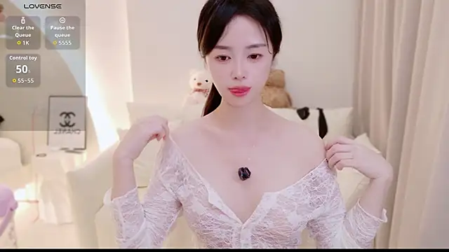 Xiaotaimei 666 online show from April 15, 2026, 7:07 pm