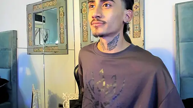 Mr Strike online show from November 9, 2025, 3:10 am